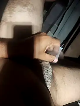 Snapshot of IncomingEssence478 chatting on April 3, 1:36 am IncomingEssence478 online show from April 3, 1:36 am