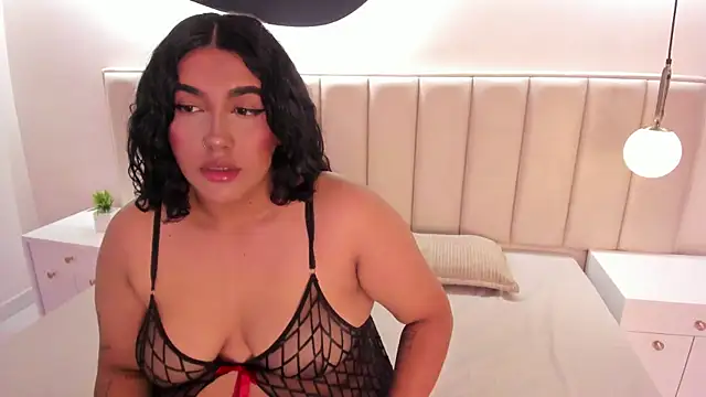 Snapshot of CatalinaCoopper chatting on December 23, 4:21 am CatalinaCoopper online show from December 23, 4:21 am