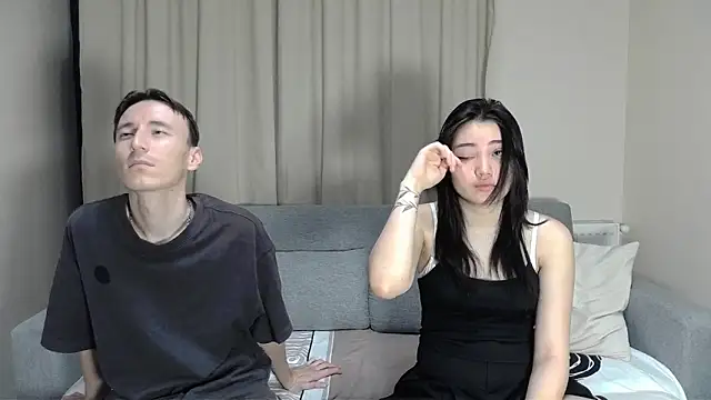 KyleAndJulia online show from October 16, 6:31 pm