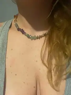 melisss2 online show from November 5, 9:15 pm