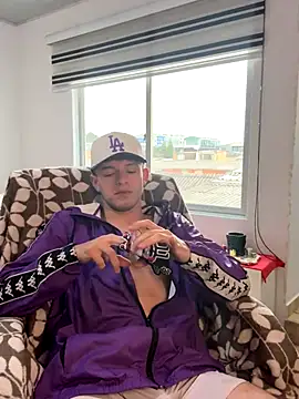 noah red online show from October 7, 2:14 pm