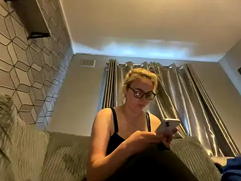 Snapshot of TabbyLovexox chatting on October 14, 1:23 pm TabbyLovexox online show from October 14, 1:23 pm