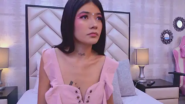 Snapshot of CristalShayy chatting on February 17, 11:40 am CristalShayy online show from February 17, 11:40 am