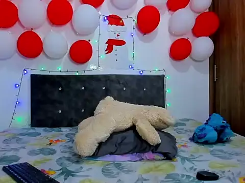 britney london x online show from December 20, 1:23 am