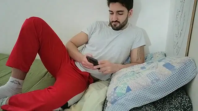 Al3xox02 online show from February 19, 12:56 pm