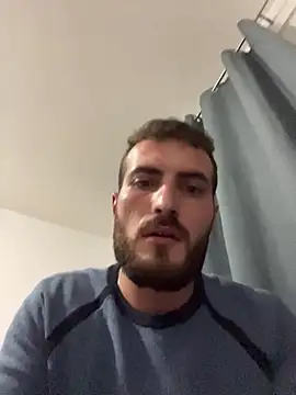 Snapshot of Xhrome98 chatting on October 10, 10:42 pm Xhrome98 online show from October 10, 10:42 pm