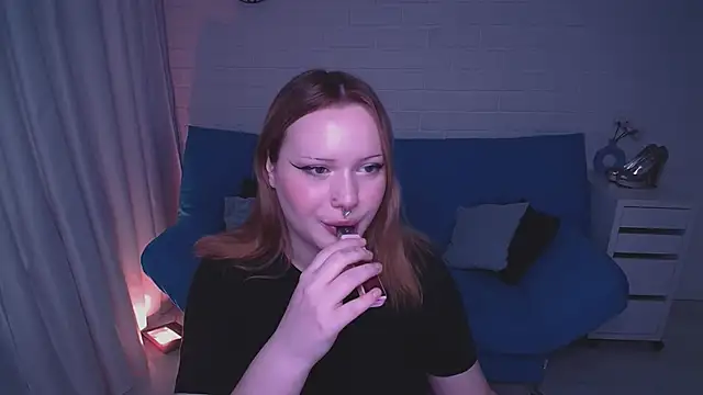AuroraMour online show from October 15, 2:39 pm