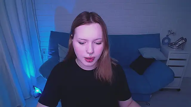 AuroraMour online show from October 16, 4:19 pm