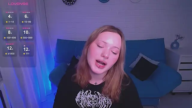 AuroraMour online show from October 20, 4:07 pm