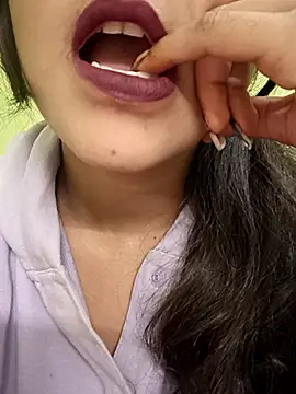 Snapshot of Beautiful_Eye chatting on January 16, 5:17 pm Beautiful Eye online show from January 16, 5:17 pm