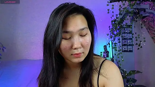Snapshot of Yoon_Mii chatting on October 9, 12:58 pm Yoon Mii online show from October 9, 12:58 pm