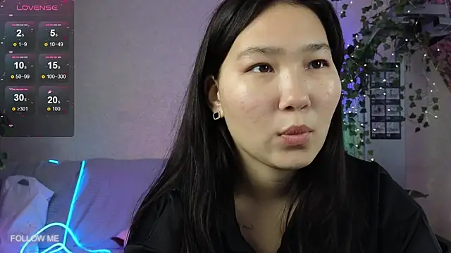 Snapshot of Yoon_Mii chatting on October 10, 8:13 am Yoon Mii online show from October 10, 8:13 am