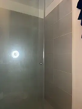 sukulaurens online show from April 30, 3:13 am