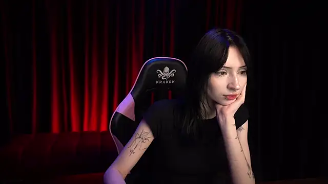 Trix Void online show from October 7, 7:49 am