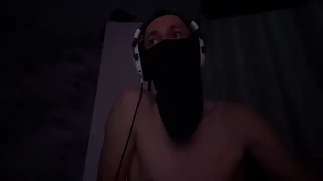 suicdemask online show from October 5, 8:40 pm