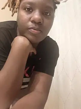 Snapshot of only_liyah chatting on October 25, 8:58 pm only liyah online show from October 25, 8:58 pm