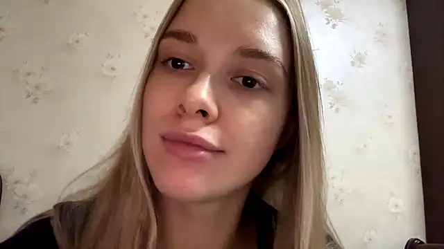 Snapshot of dreams_kitty chatting on October 11, 1:31 pm dreams kitty online show from October 11, 1:31 pm