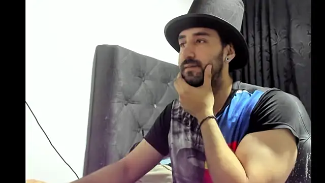 coolfriki online show from November 1, 2:46 am