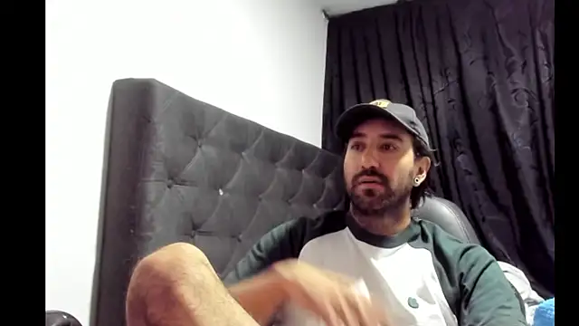 coolfriki online show from January 18, 2:37 am