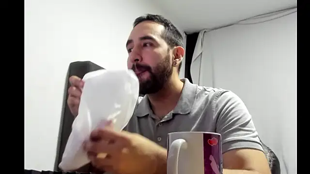 coolfriki online show from February 12, 10:49 pm