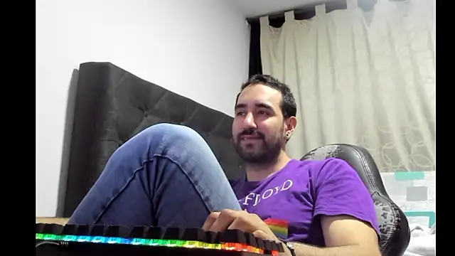 coolfriki online show from March 11, 1:55 am