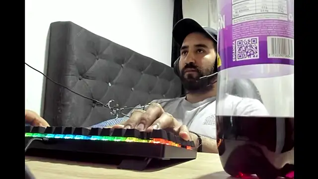 coolfriki online show from March 29, 8:14 am