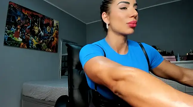 Alesyamuscledollxh online show from February 7, 12:39 pm