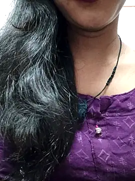 Snapshot of anjali2351 chatting on May 7, 6:24 pm anjali2351 online show from May 7, 6:24 pm