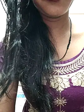 Snapshot of anjali2351 chatting on May 10, 4:50 am anjali2351 online show from May 10, 4:50 am