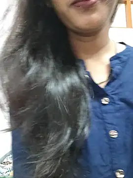 Snapshot of anjali2351 chatting on June 5, 3:35 am anjali2351 online show from June 5, 3:35 am