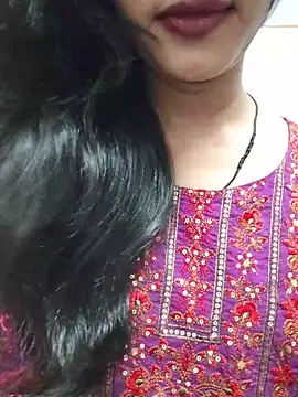 Snapshot of anjali2351 chatting on June 7, 6:11 pm anjali2351 online show from June 7, 6:11 pm