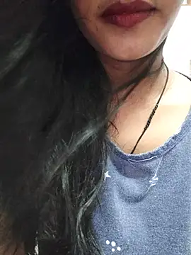 Snapshot of anjali2351 chatting on July 5, 11:06 am anjali2351 online show from July 5, 11:06 am