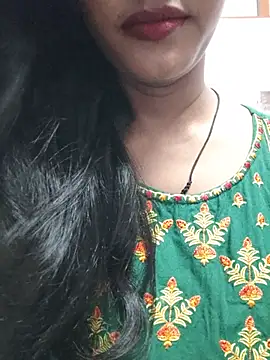 Snapshot of anjali2351 chatting on July 26, 3:52 pm anjali2351 online show from July 26, 3:52 pm