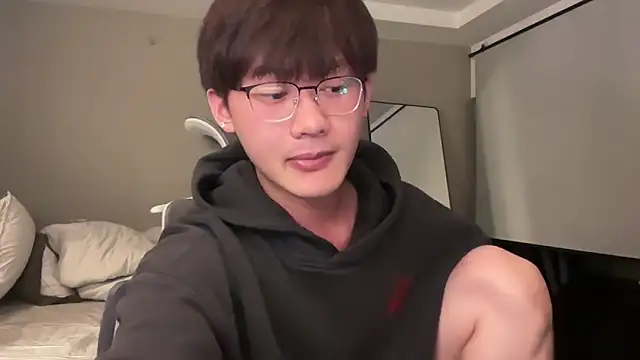 iambennet online show from February 16, 1:40 pm