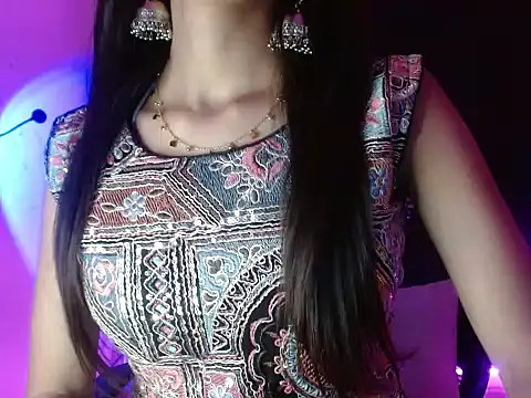 Snapshot of Roiseeee chatting on April 16, 4:35 am Roiseeee online show from April 16, 4:35 am