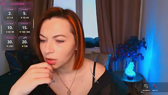 Snapshot of Serena_Foxxx chatting on May 21, 1:45 am Serena Foxxx online show from May 21, 1:45 am