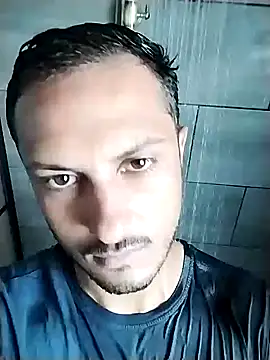 Snapshot of chocoman3 chatting on October 23, 10:14 am chocoman3 online show from October 23, 10:14 am