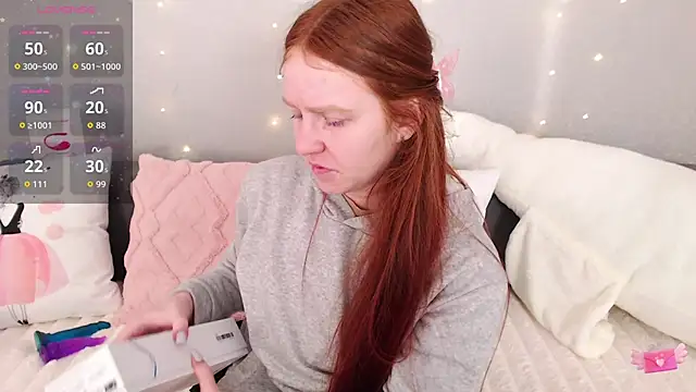Snapshot of Evarey_ chatting on May 3, 4:07 am Evarey online show from May 3, 4:07 am