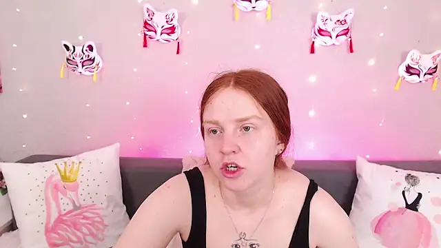 Evarey  online show from June 18, 4:13 am