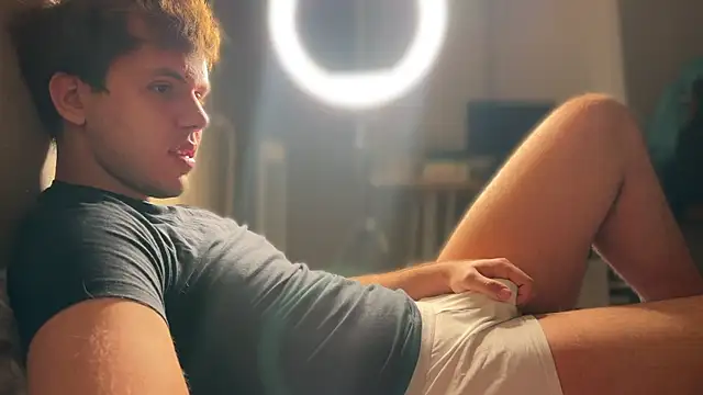 Snapshot of mynameischris chatting on October 9, 7:23 pm mynameischris online show from October 9, 7:23 pm