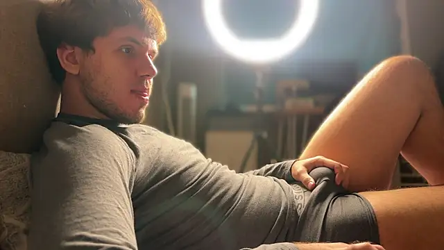 Snapshot of mynameischris chatting on November 3, 7:53 am mynameischris online show from November 3, 7:53 am