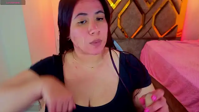 Snapshot of Addyy_02 chatting on February 26, 11:04 pm Addyy 02 online show from February 26, 11:04 pm