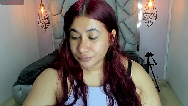 Addyy 02 online show from April 4, 7:00 pm