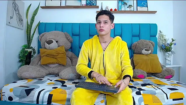 Brian hot online show from March 7, 11:29 am