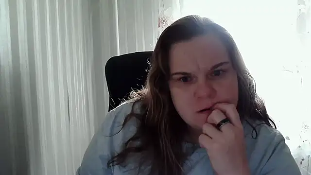 Snapshot of XLisaBlueXs_ chatting on October 12, 6:56 am XLisaBlueXs online show from October 12, 6:56 am
