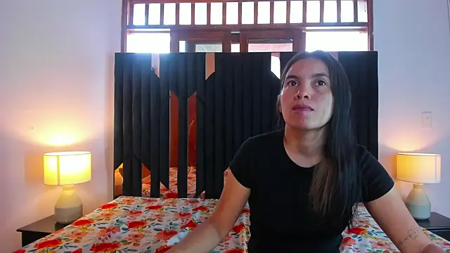 Sofy and Mia online show from December 17, 12:44 pm