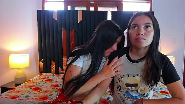 Sofy and Mia online show from December 19, 12:34 pm