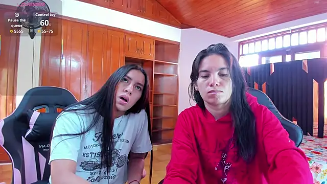 Sofy and Mia online show from December 22, 12:46 pm