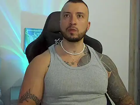 Dave-Max01 online show from October 28, 10:45 pm