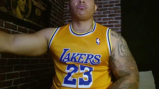 jordan bigcock  online show from January 14, 11:09 pm